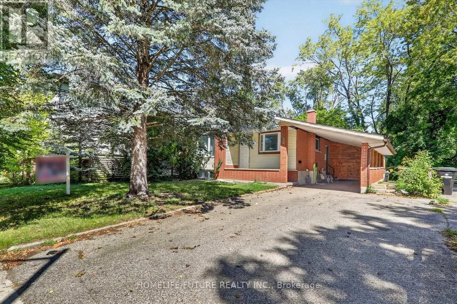 7 CARDILL CRESCENT — photo 2 of 32