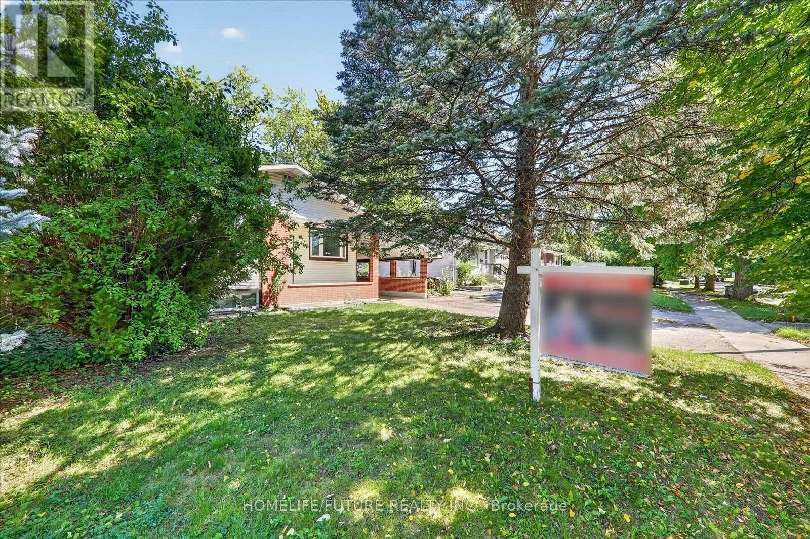 7 CARDILL CRESCENT — photo 3 of 32