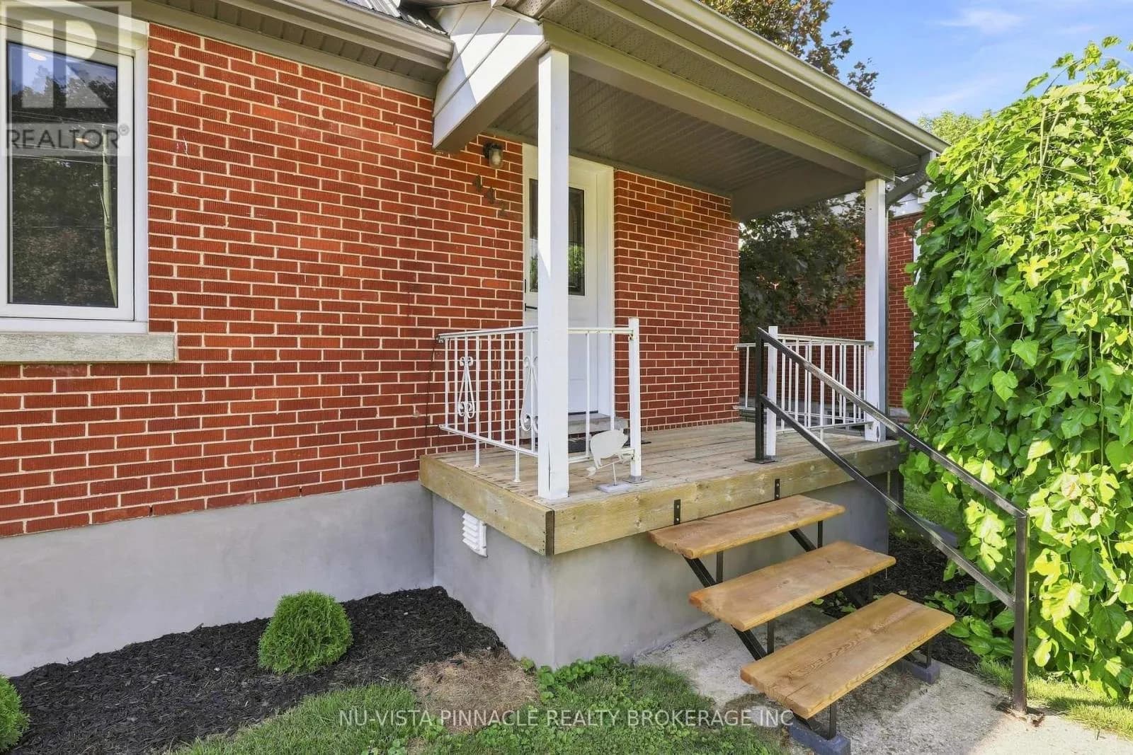 442 GRANDVIEW AVENUE — photo 5 of 41