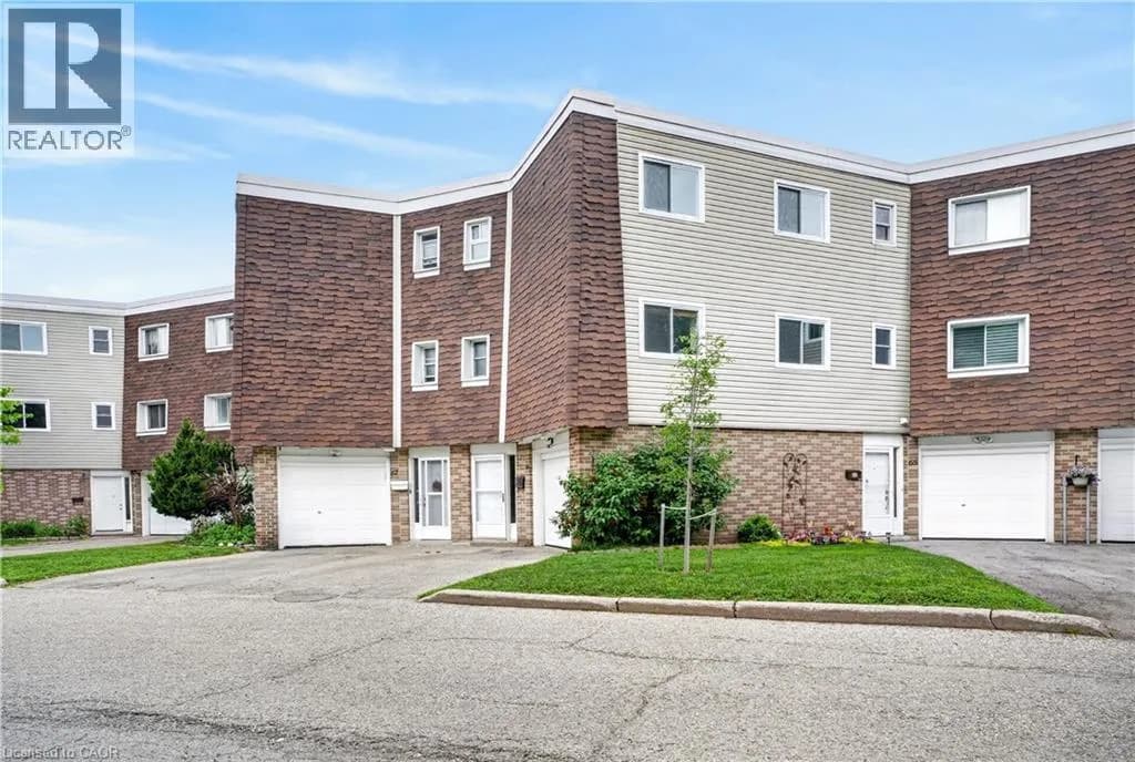 60 ELMSDALE Drive Unit# 66 — photo 1 of 40