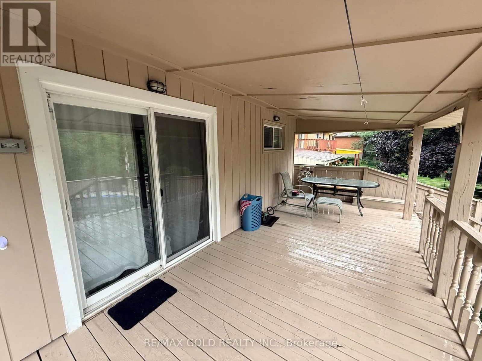 198 COACH HILL DRIVE — photo 5 of 9