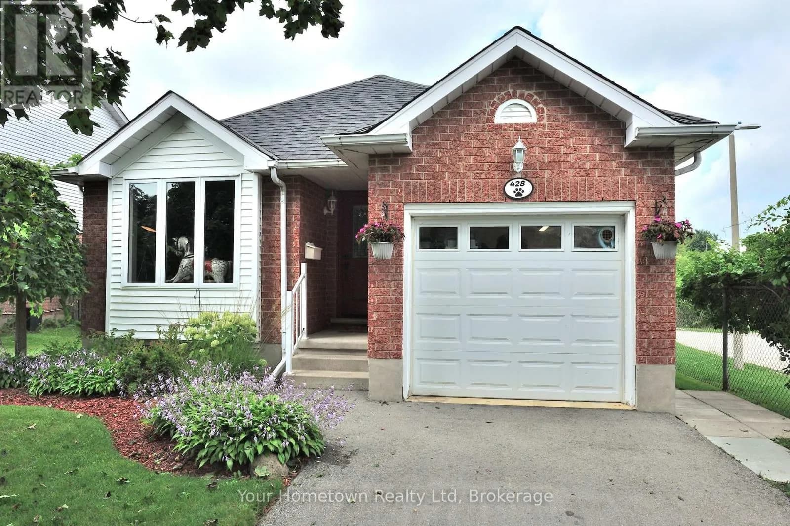 428 FLANNERY DRIVE — photo 1 of 46