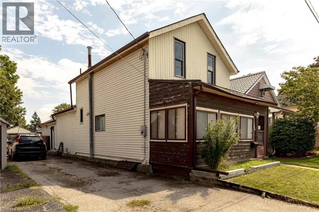 134 CATHARINE Avenue — photo 3 of 41