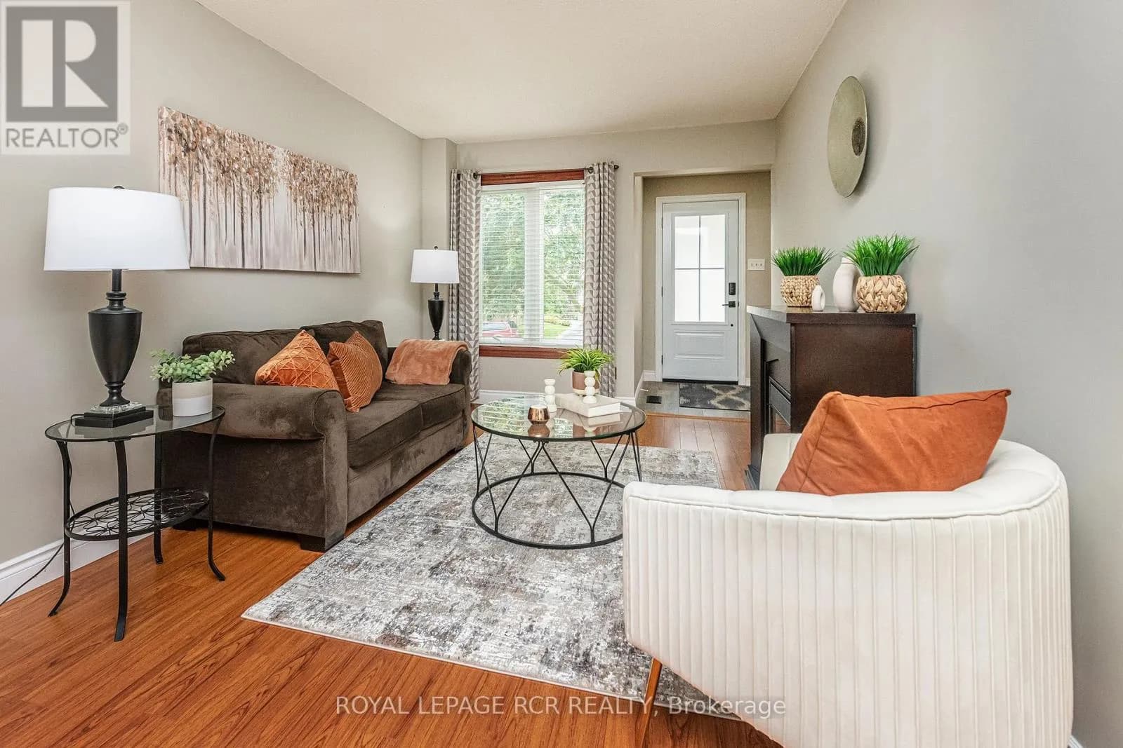 194 LISA MARIE DRIVE — photo 4 of 37