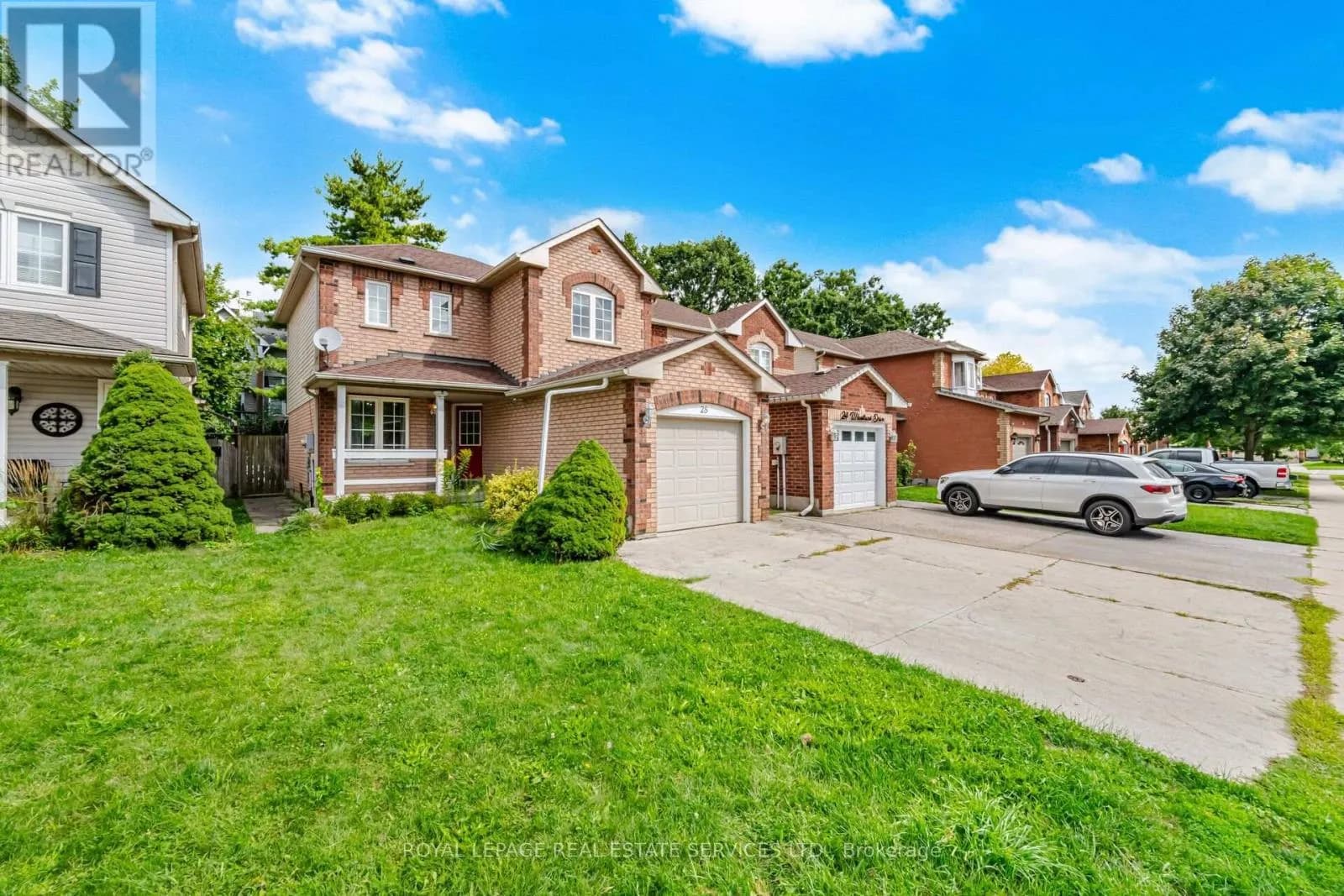28 WHEATLAND DRIVE — photo 3 of 47