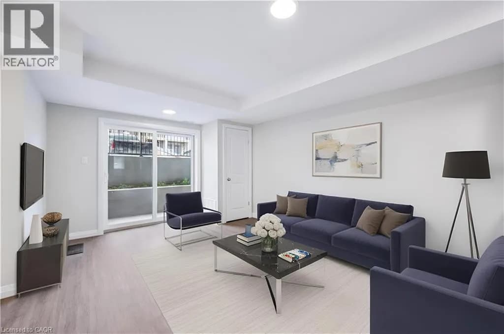410 NORTHFIELD Drive W Unit# D13 — photo 3 of 14