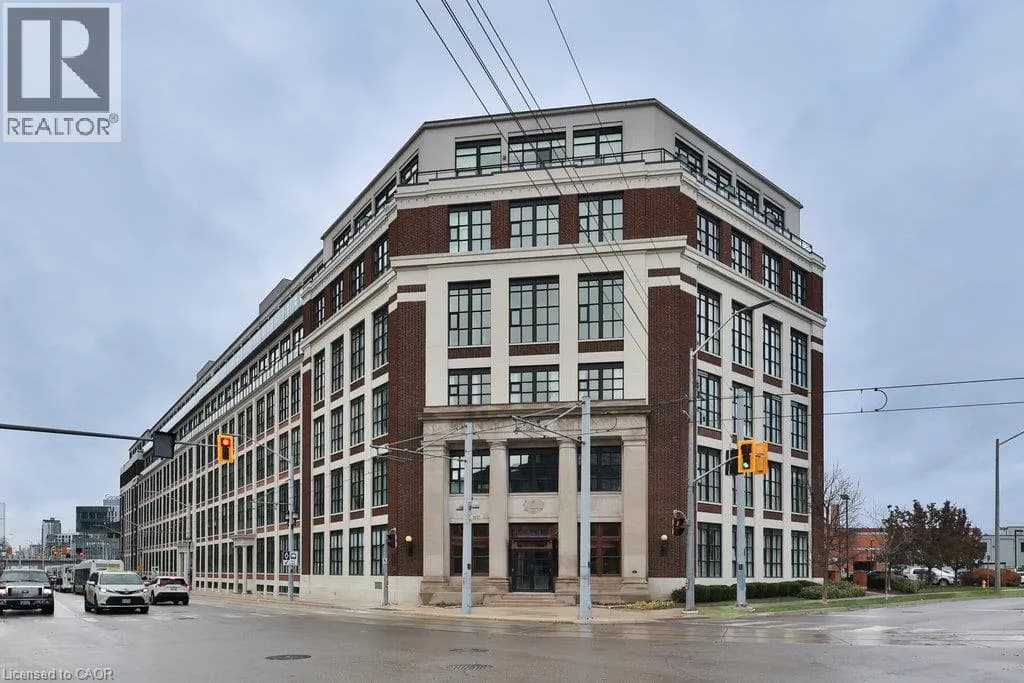 404 KING Street W Unit# 424 — photo 1 of 41