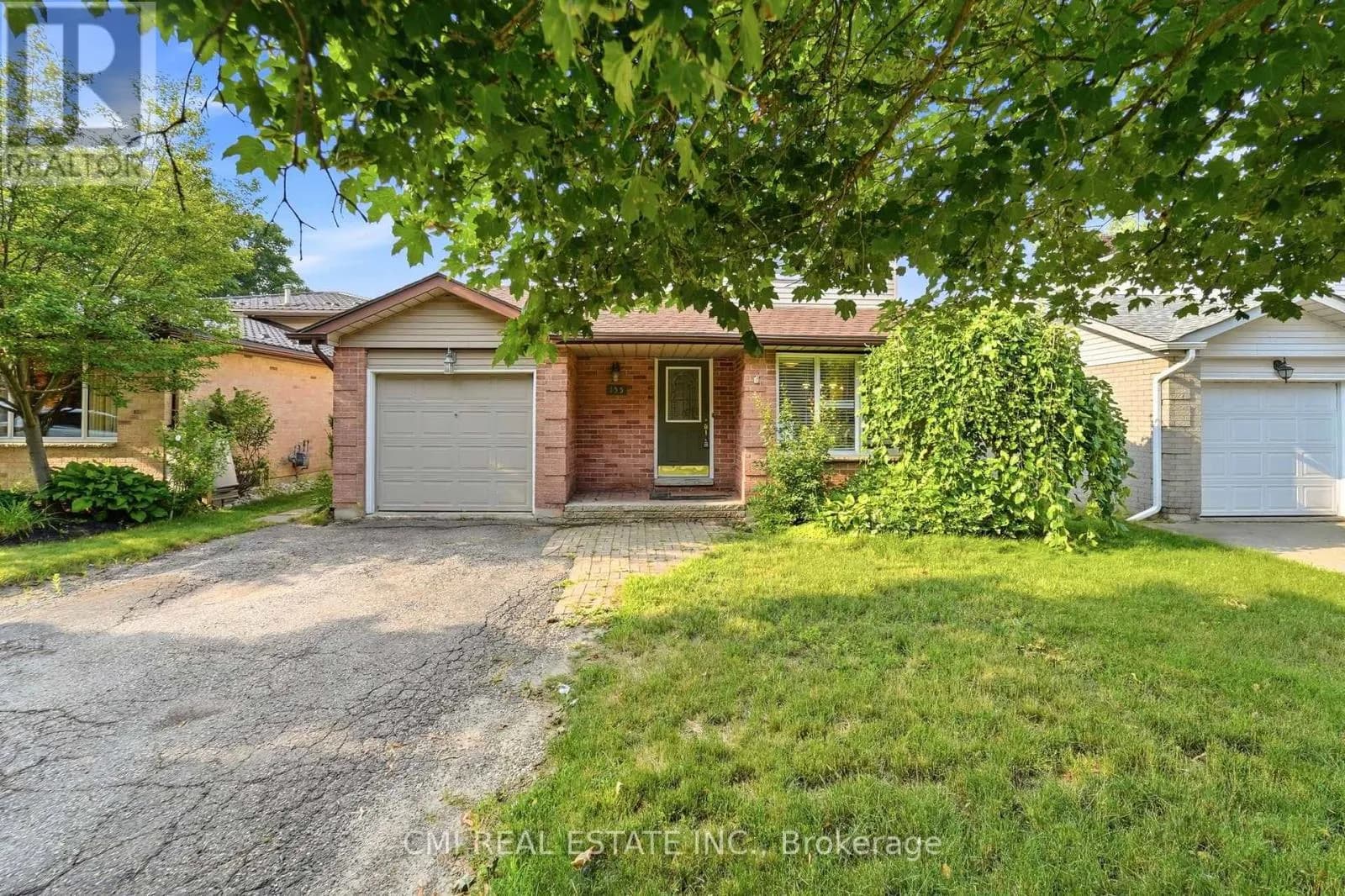 155 FOXHUNT ROAD — photo 2 of 45
