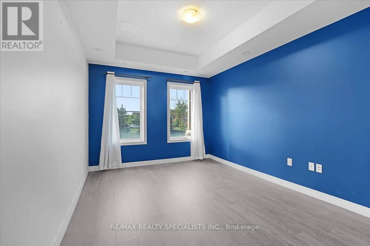 E8 - 70 WILLOWRUN DRIVE — photo 5 of 44