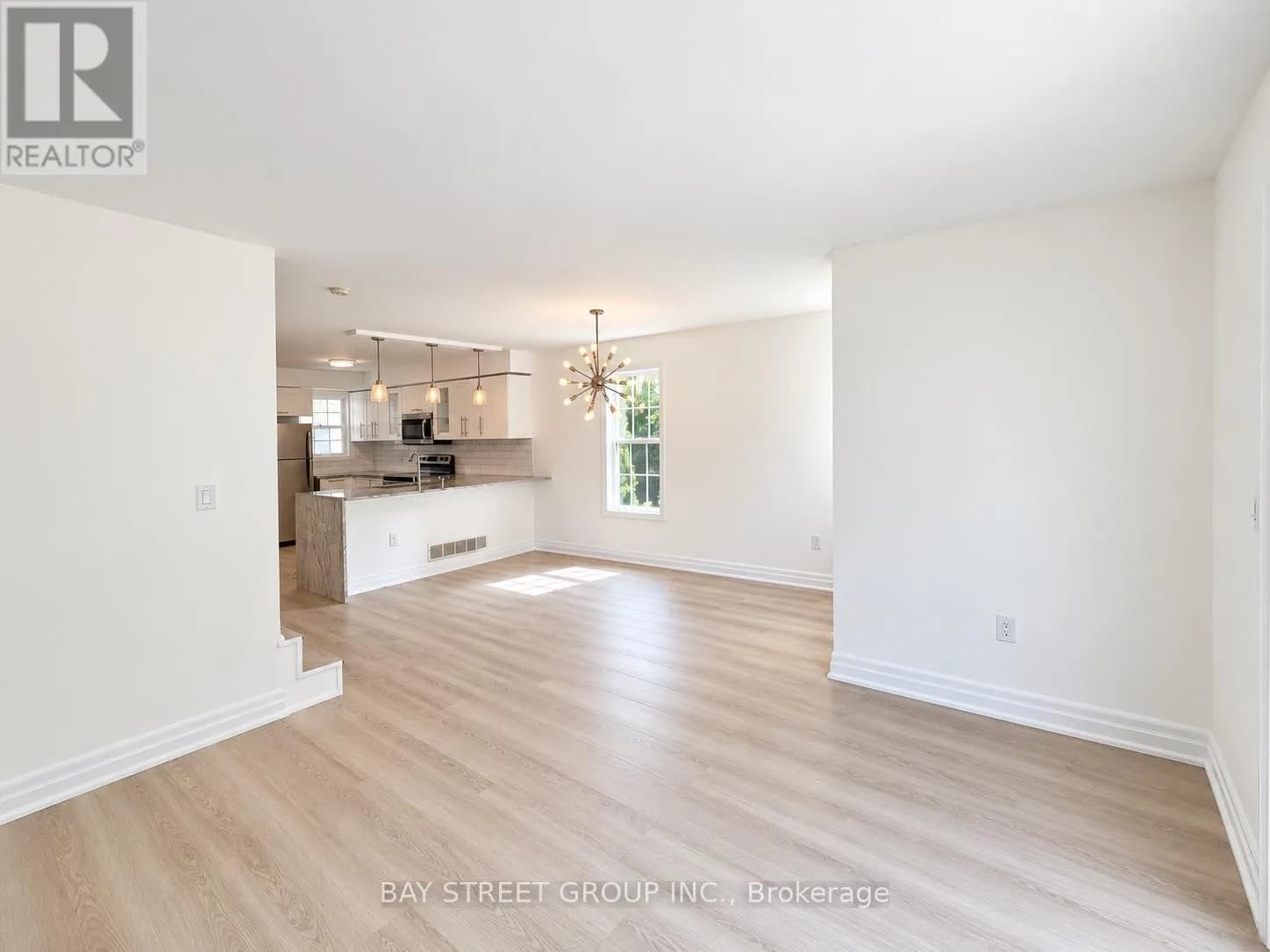 513 MARINER DRIVE — photo 5 of 9