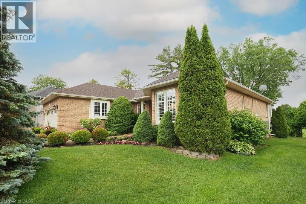 137 FOXBORO Drive — photo 2 of 49