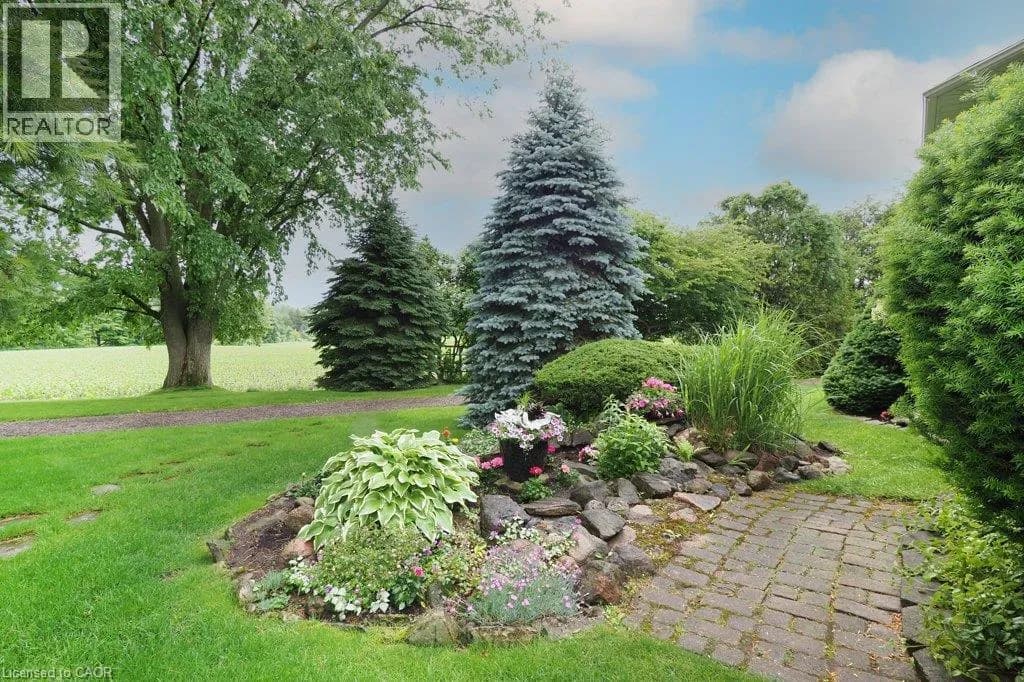 137 FOXBORO Drive — photo 3 of 49