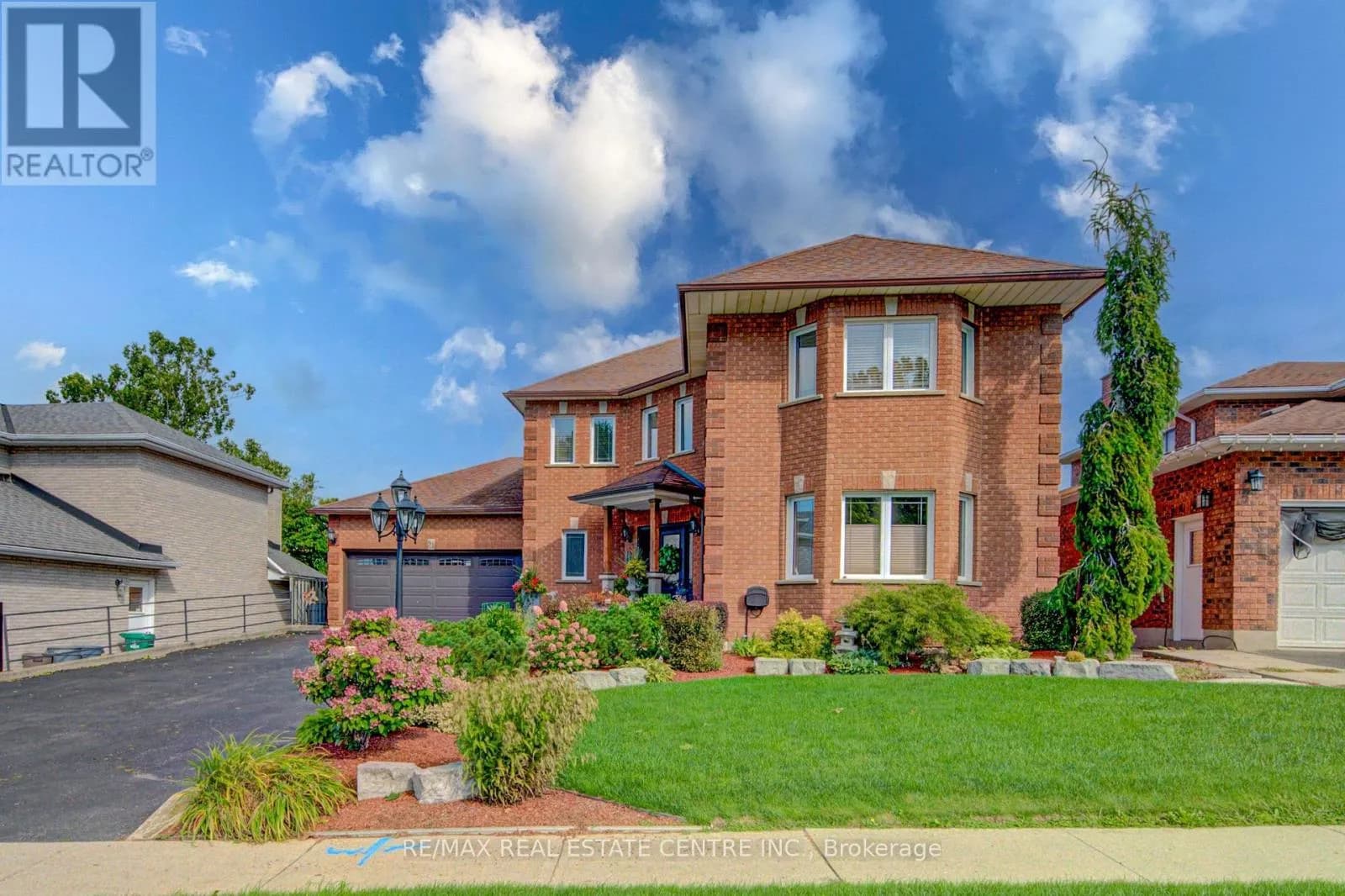 51 COPPERFIELD DRIVE — photo 1 of 50