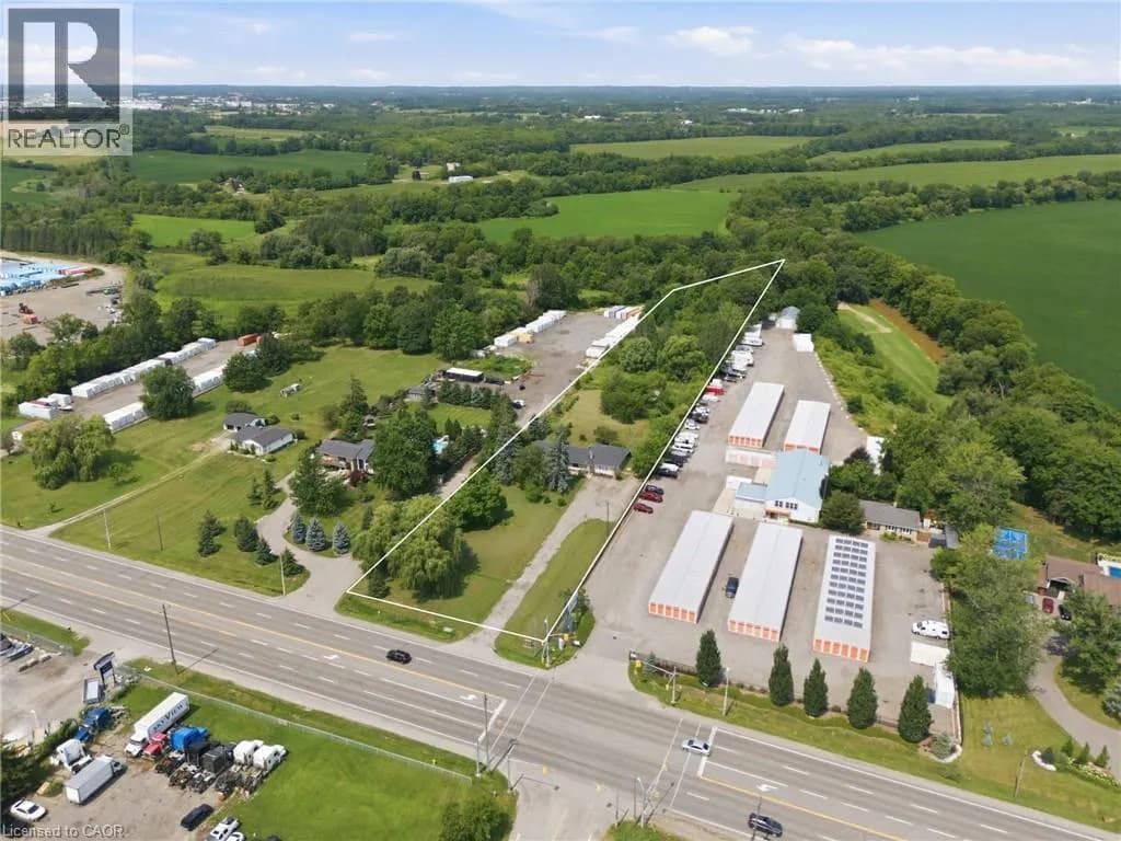 1432 COLBORNE Street E — photo 2 of 39