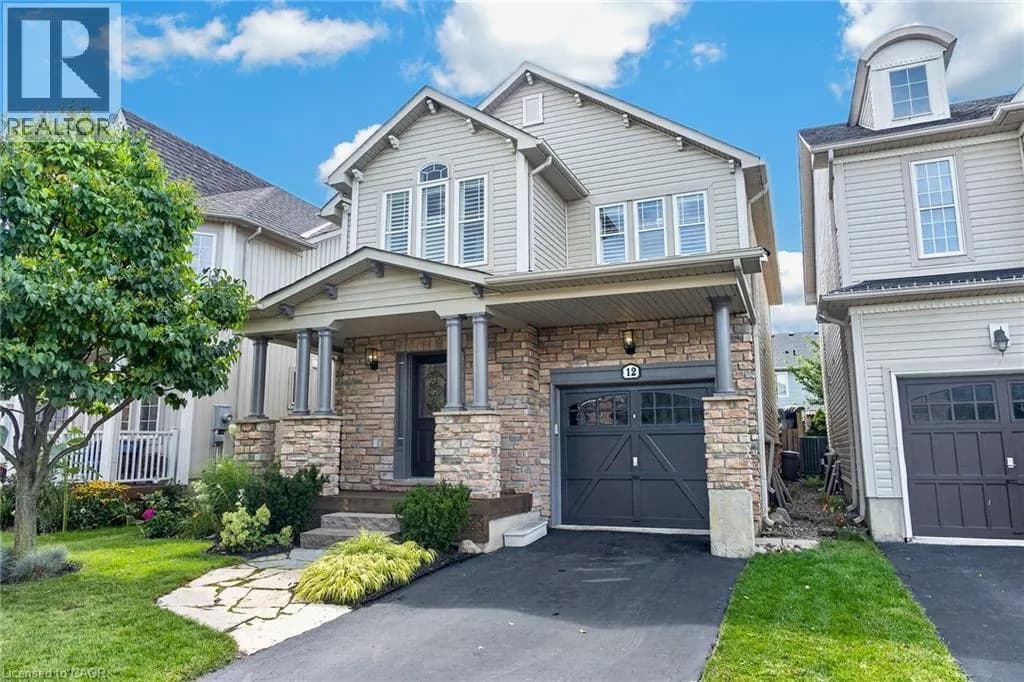 12 FIDDLEHEAD Crescent — photo 1 of 50
