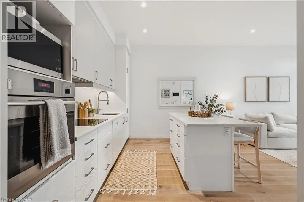 181 KING Street S Unit# 608 — photo 3 of 33