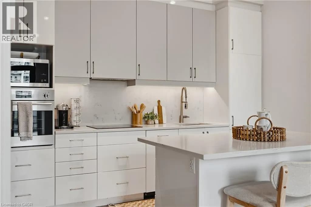 181 KING Street S Unit# 608 — photo 4 of 33