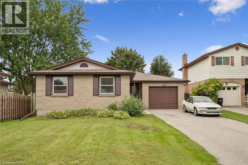 109 DEERBERRY Place — photo 1 of 38
