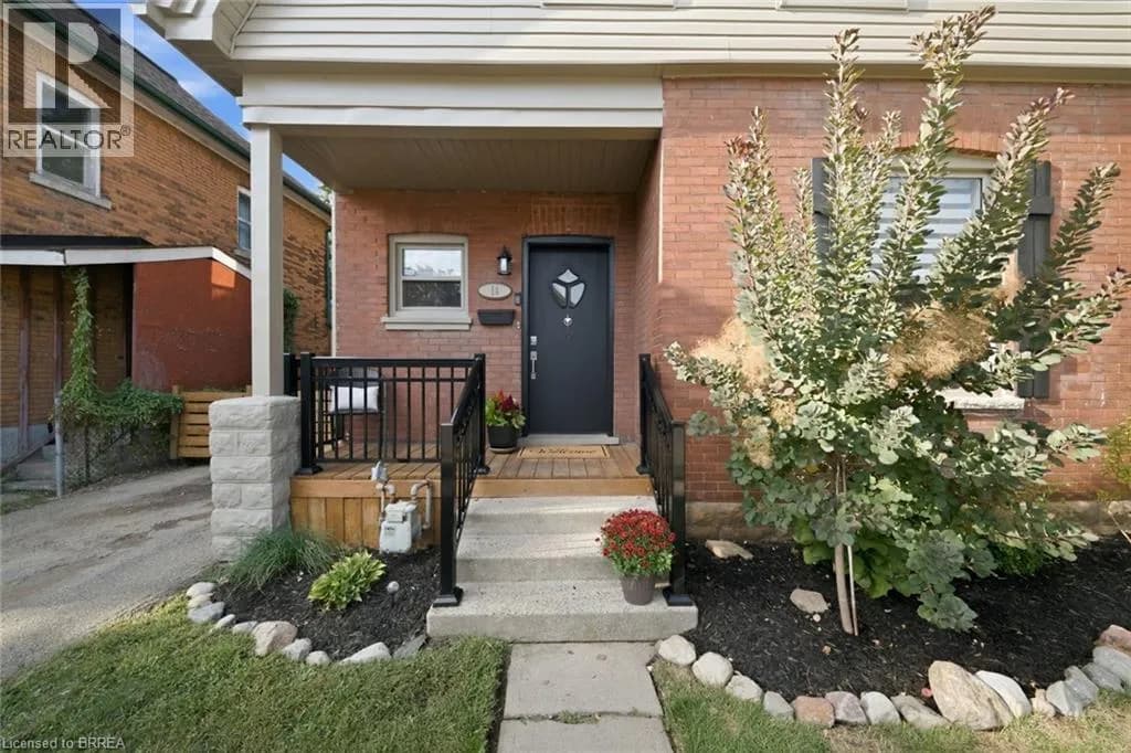 14 ALLENBY Avenue — photo 5 of 41