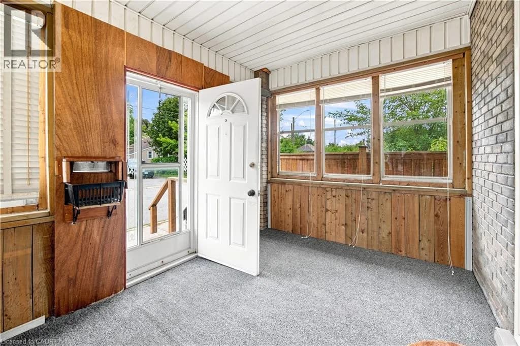 26 MAITLAND Street — photo 3 of 34