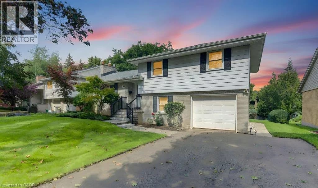 204 STANLEY Drive — photo 1 of 12