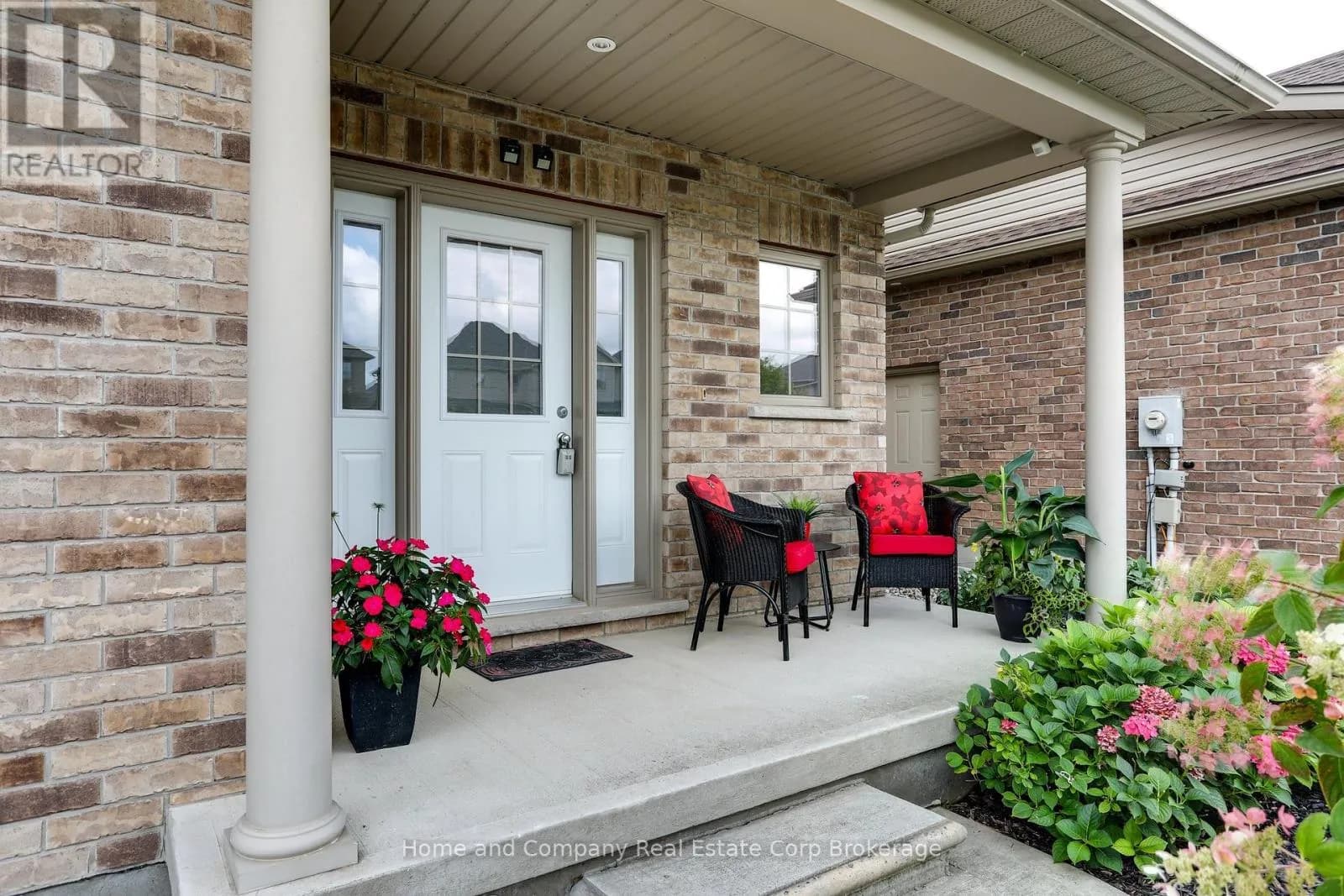 37 THOMAS STREET — photo 4 of 43