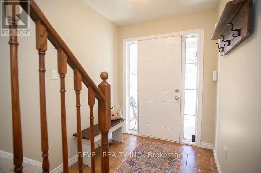 67 - 20 MCCONKEY CRESCENT — photo 5 of 31