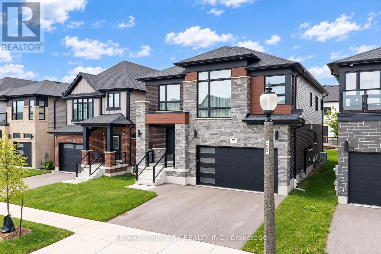 27 JACOB DETWEILLER DRIVE — photo 3 of 48