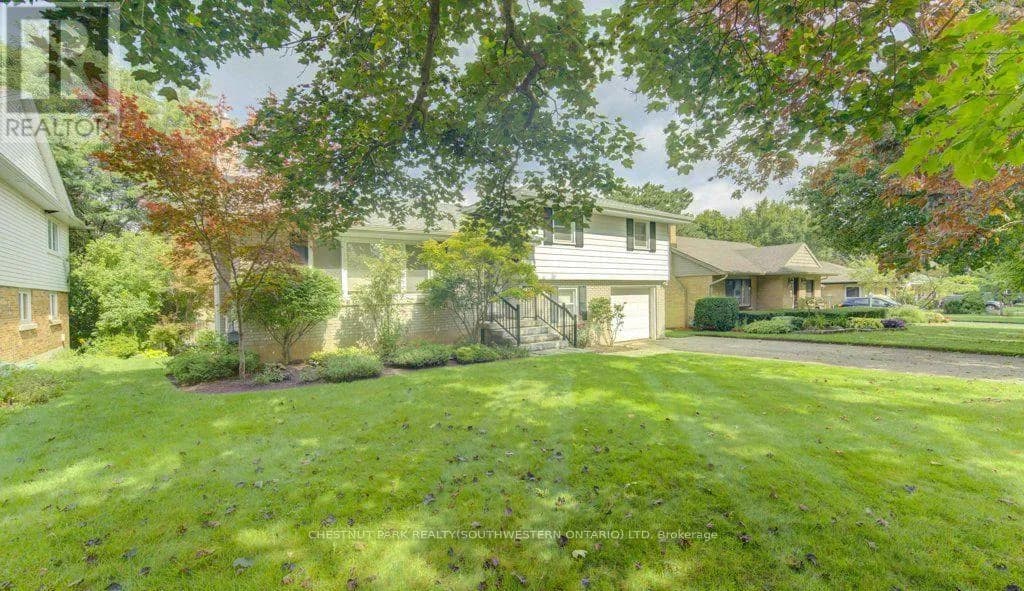 204 STANLEY DRIVE — photo 5 of 12