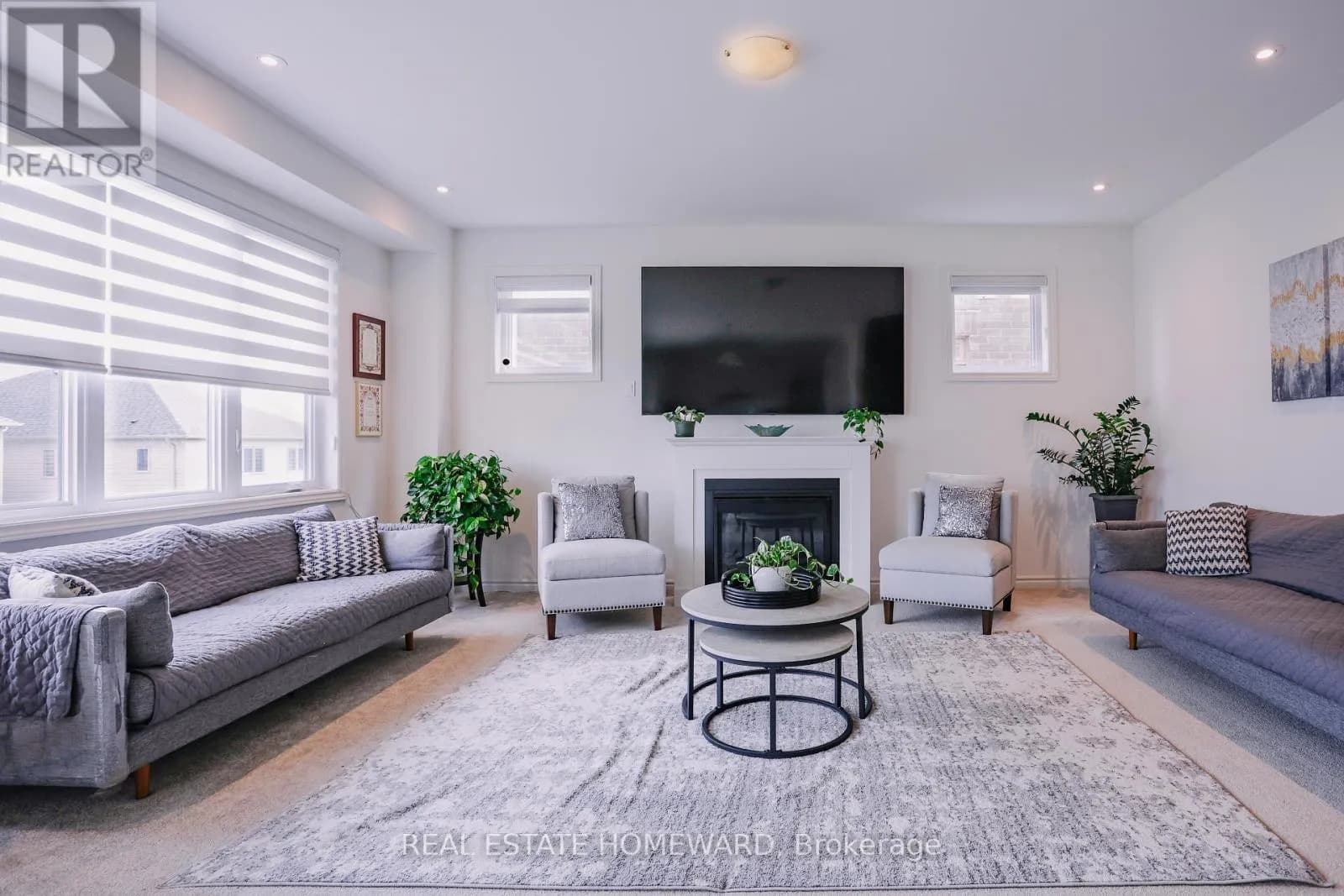 111 REA DRIVE — photo 3 of 45