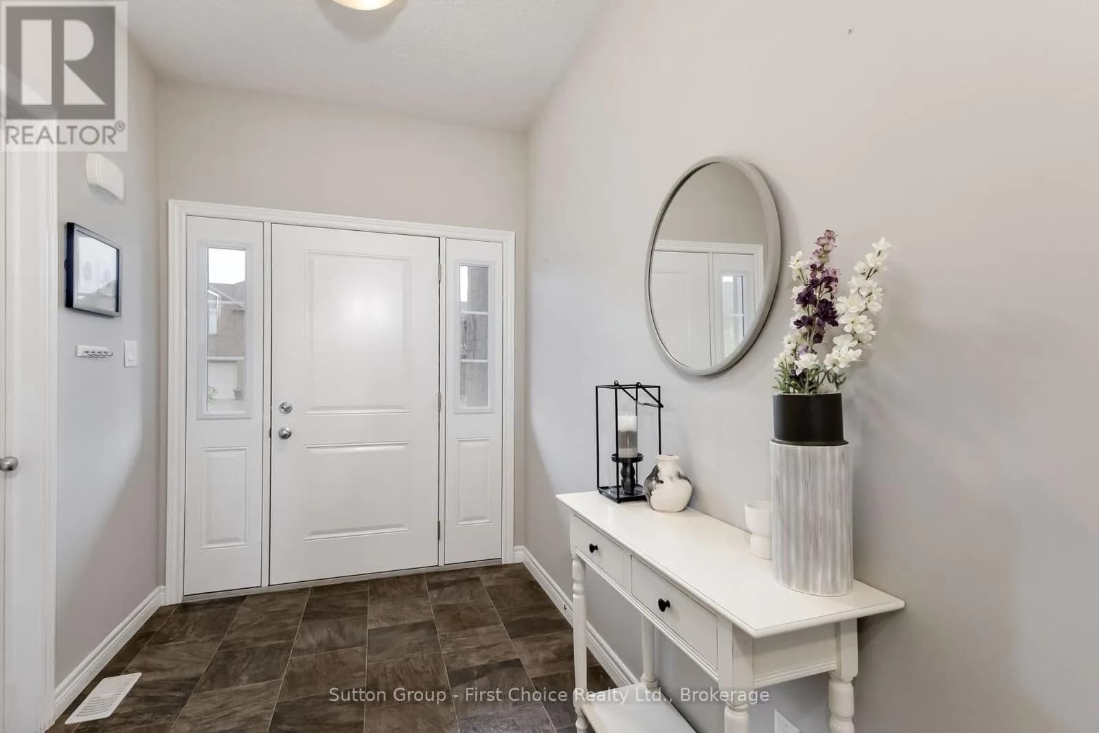 21 BROWN STREET — photo 3 of 45