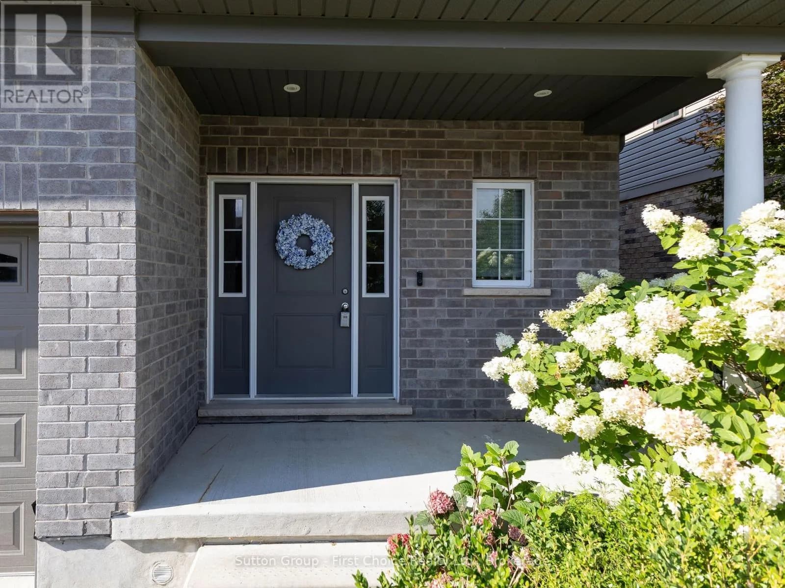 21 BROWN STREET — photo 4 of 45