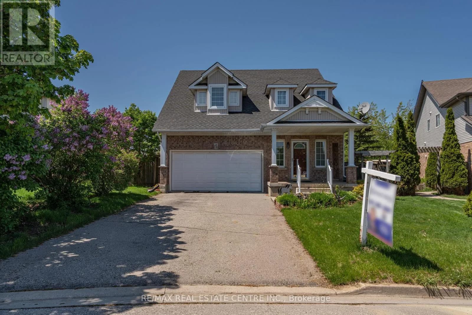 35 CAMERON COURT — photo 1 of 32
