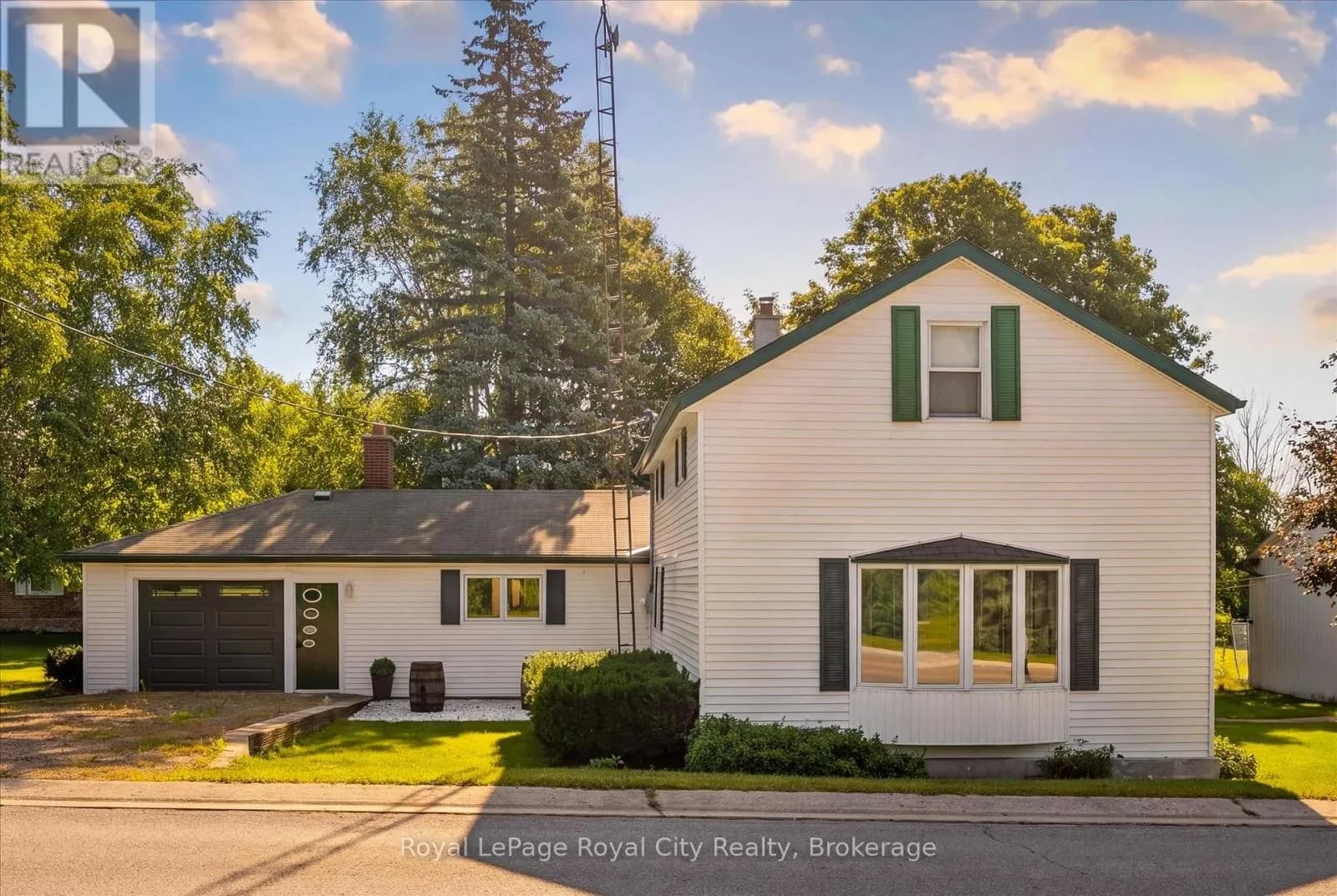 8397 WELLINGTON 22 ROAD — photo 1 of 35