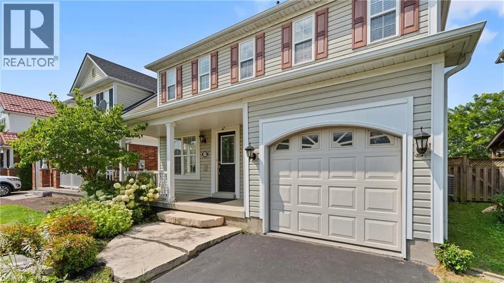 124 OSBORN Avenue — photo 3 of 33