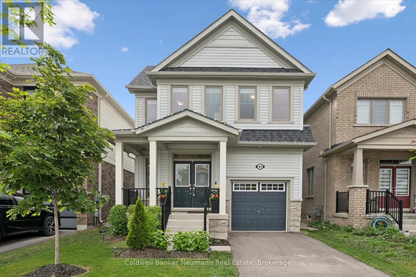 43 HARPIN WAY W — photo 1 of 35