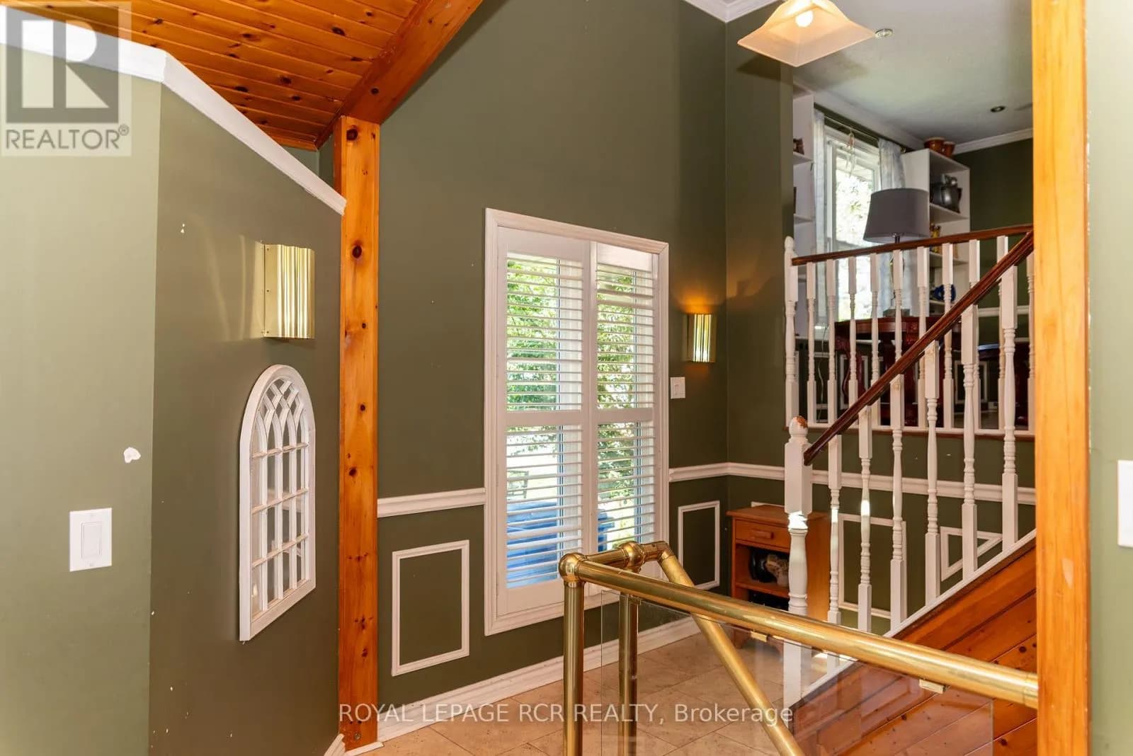 82 QUARRY DRIVE — photo 2 of 16