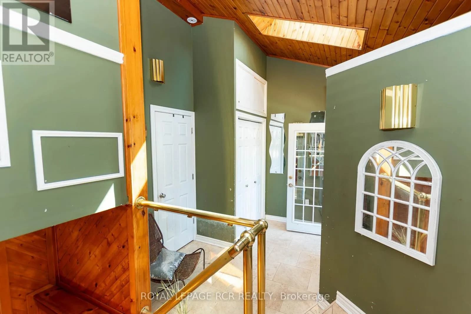 82 QUARRY DRIVE — photo 3 of 16