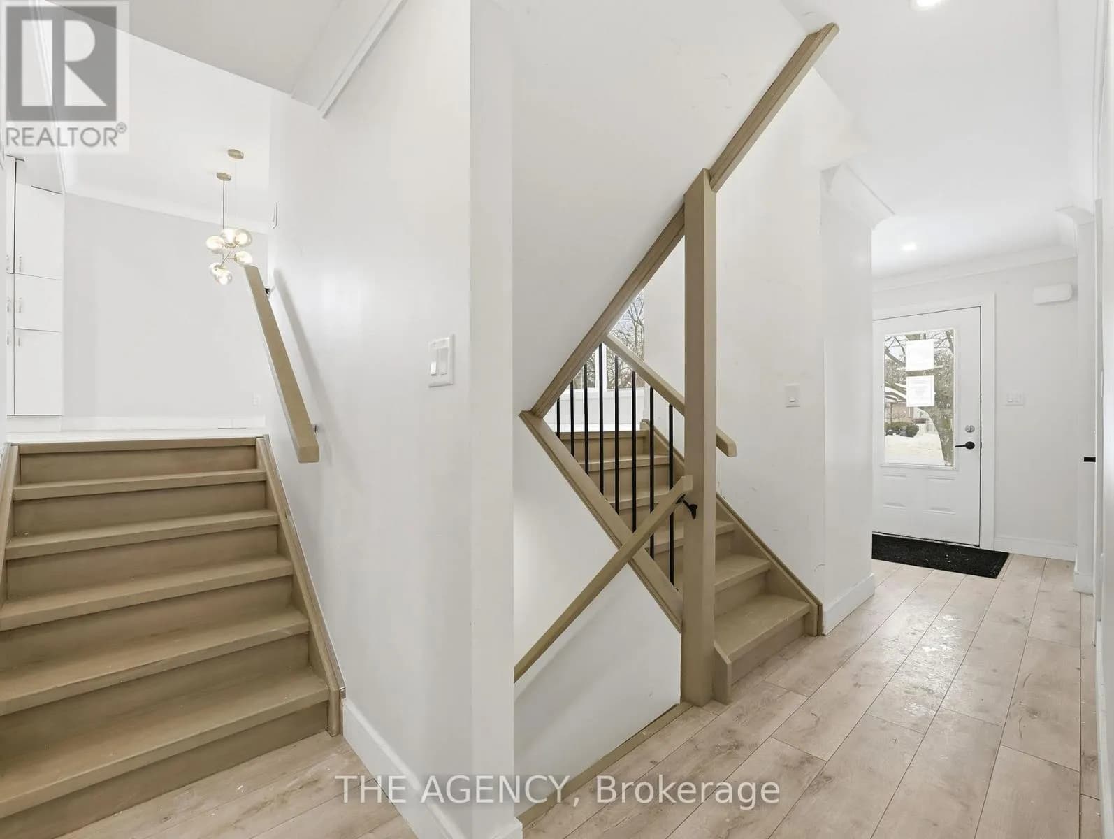 1236 AVONLEA ROAD — photo 4 of 29