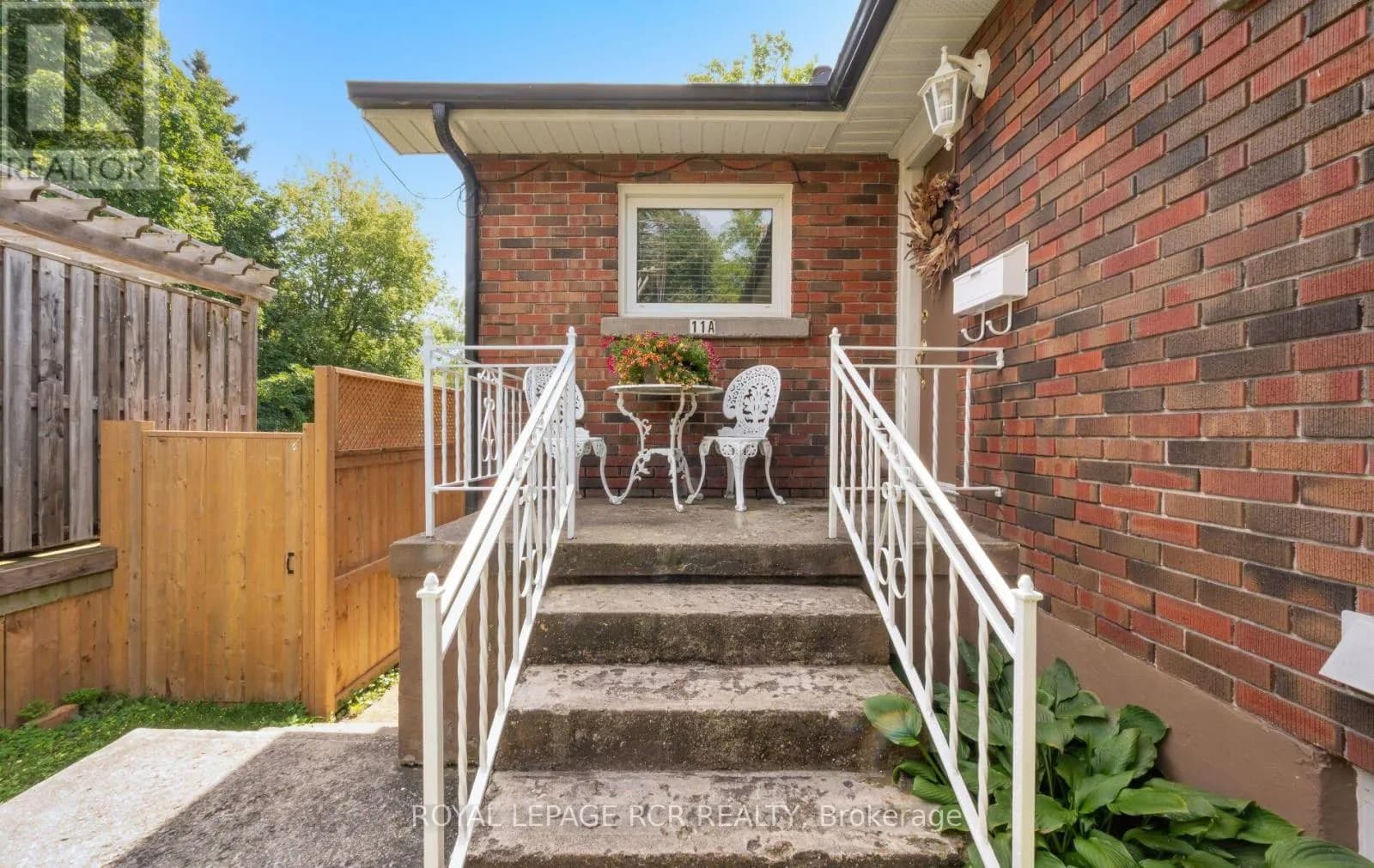 11A YORK STREET — photo 4 of 50