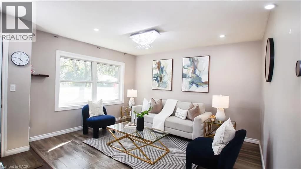 18 CLEARVIEW Drive — photo 1 of 43