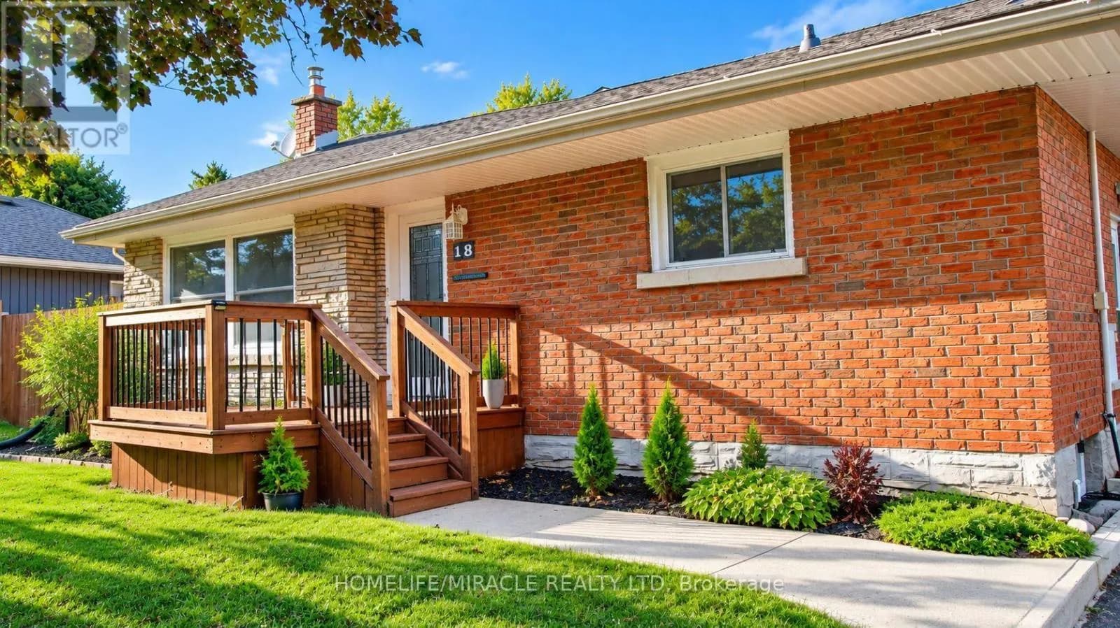 18 CLEARVIEW DRIVE — photo 3 of 43