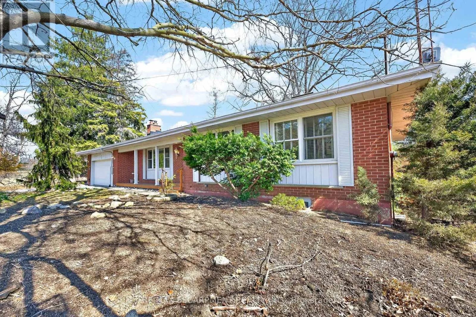 360 JOHNSON ROAD — photo 3 of 32