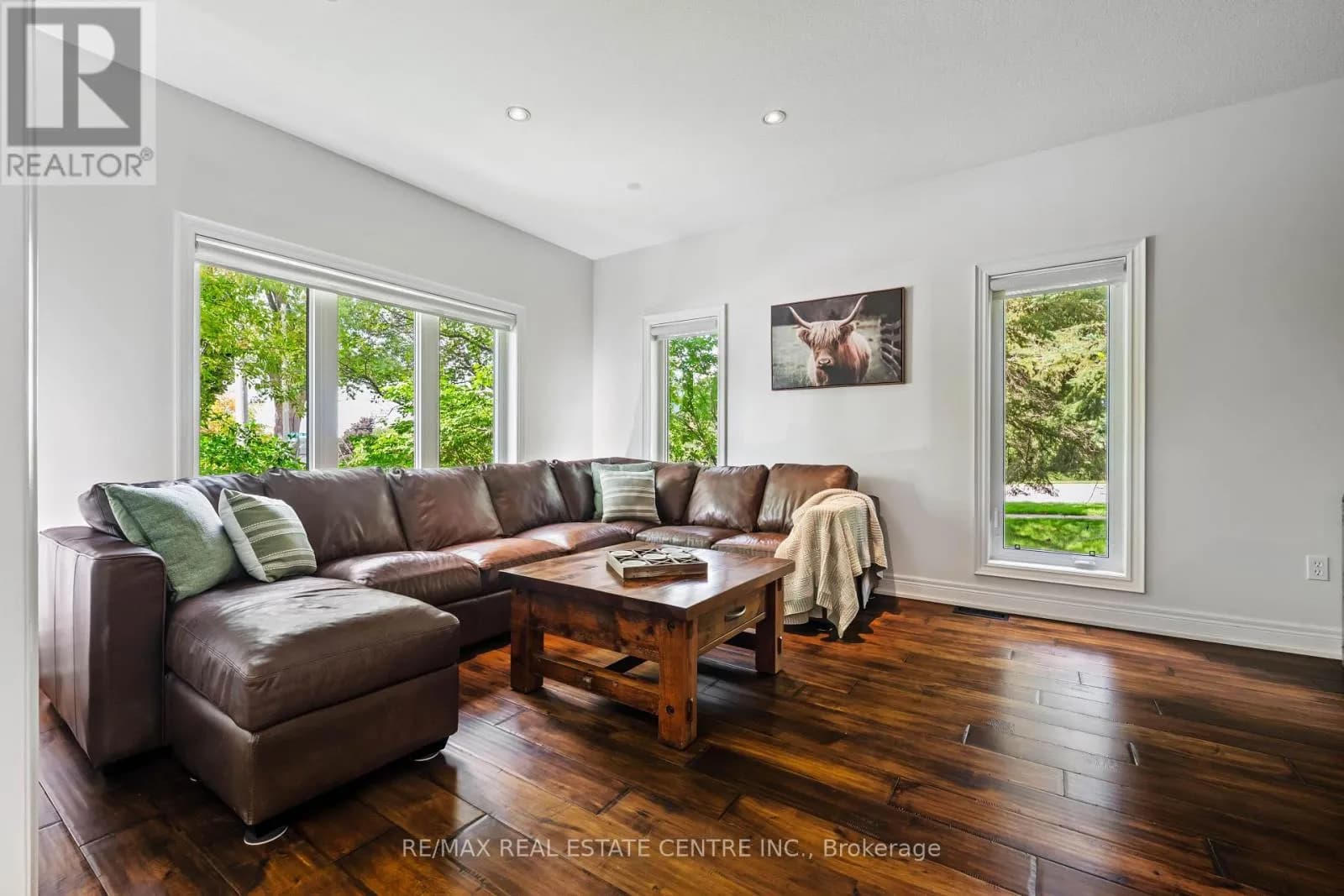 119 OAK RIDGE DRIVE — photo 4 of 50