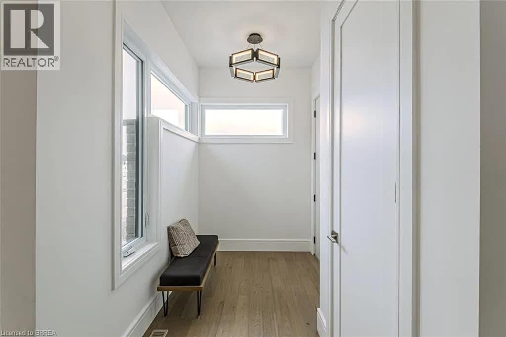 2 HUDSON Drive — photo 4 of 44