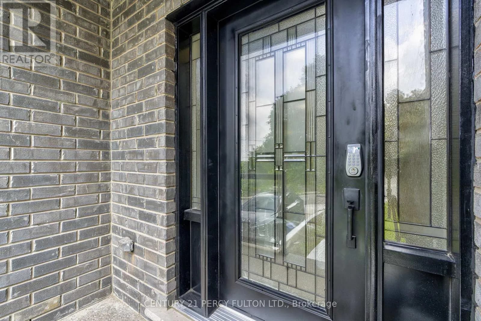 15 BECHTEL STREET — photo 3 of 49