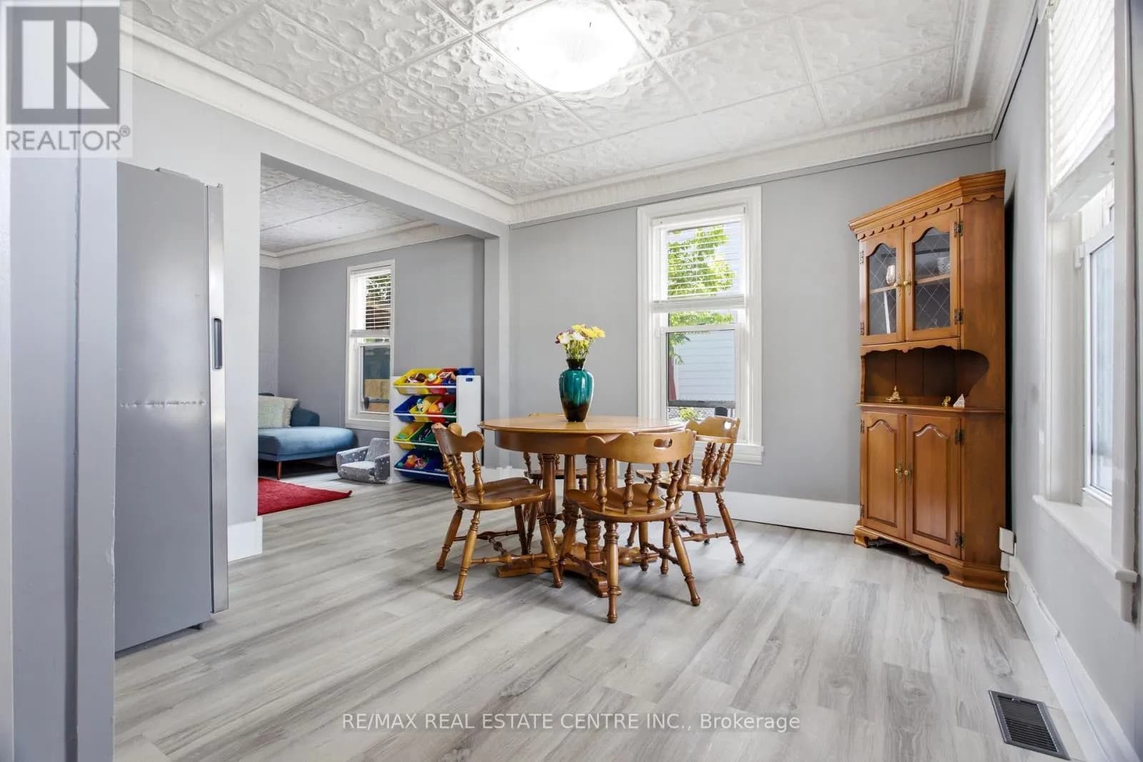1108 QUEENSTON ROAD — photo 5 of 49