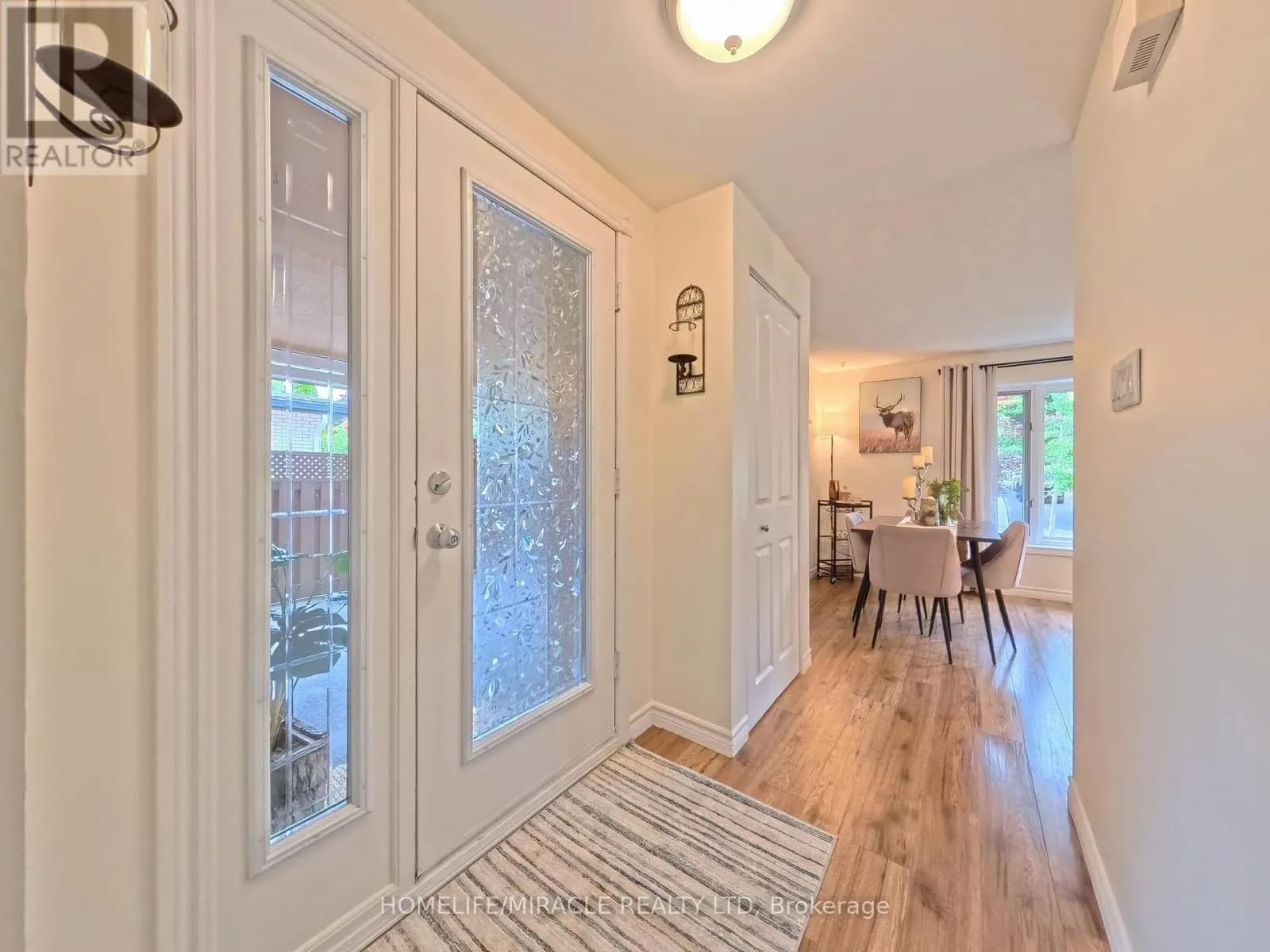 380 GRANGEWOOD DRIVE — photo 2 of 47