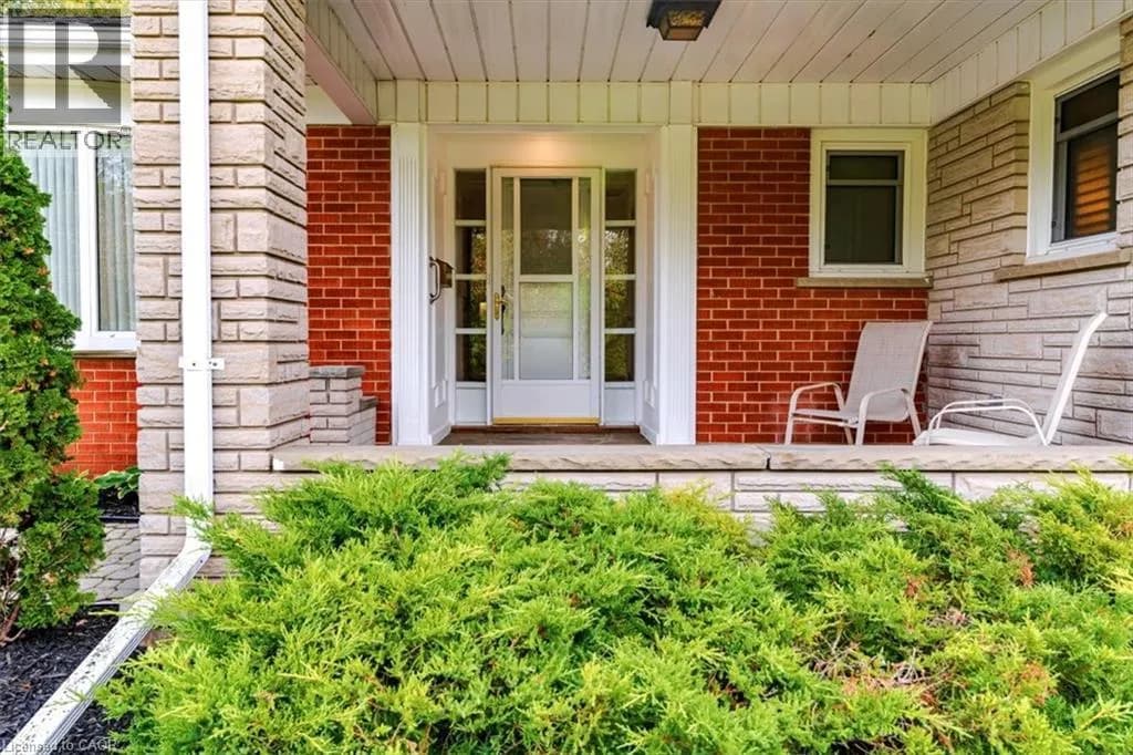 12 DAVERN Road — photo 4 of 50