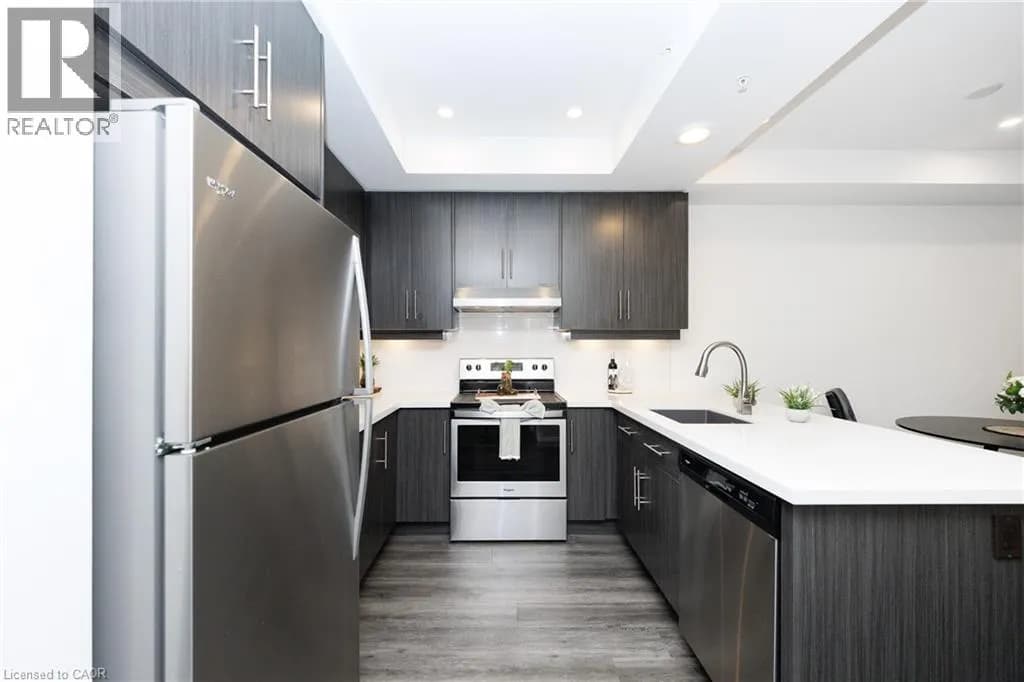 30 HAMILTON Street S Unit# 201 — photo 3 of 42